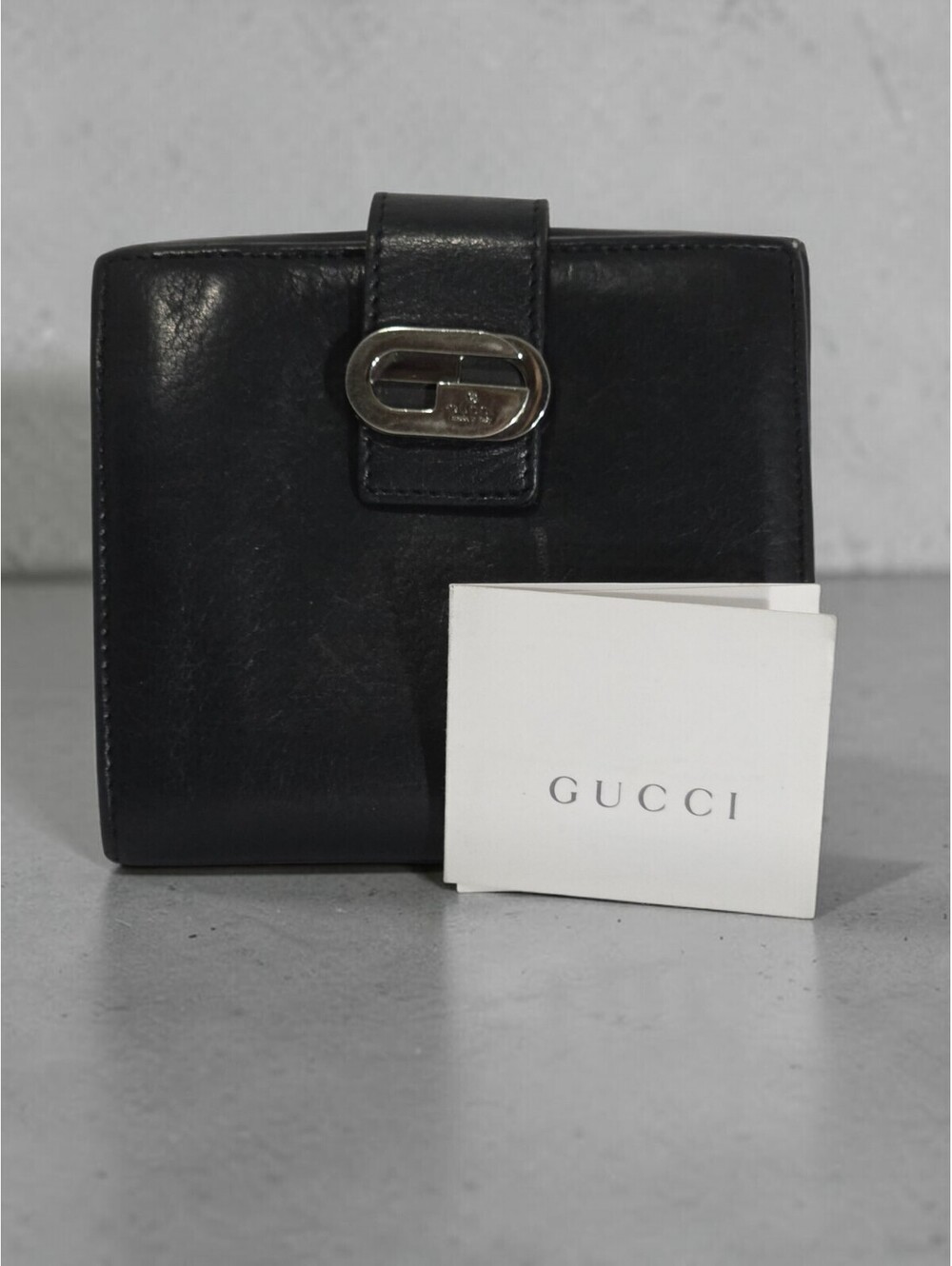 Authentic Gucci Vintage Black Leather Bifold Wallet - Silver Hardware